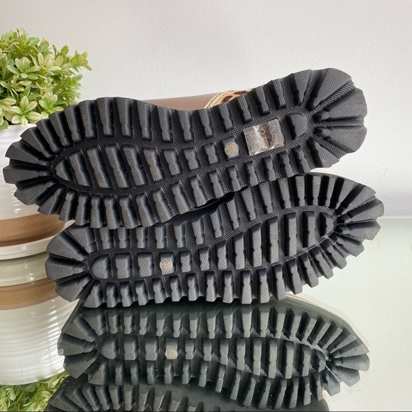 ALL BLACK Flatform Ankle Leather Jungle Print Tread Platform Shoes Size 9 - Picture 6 of 12